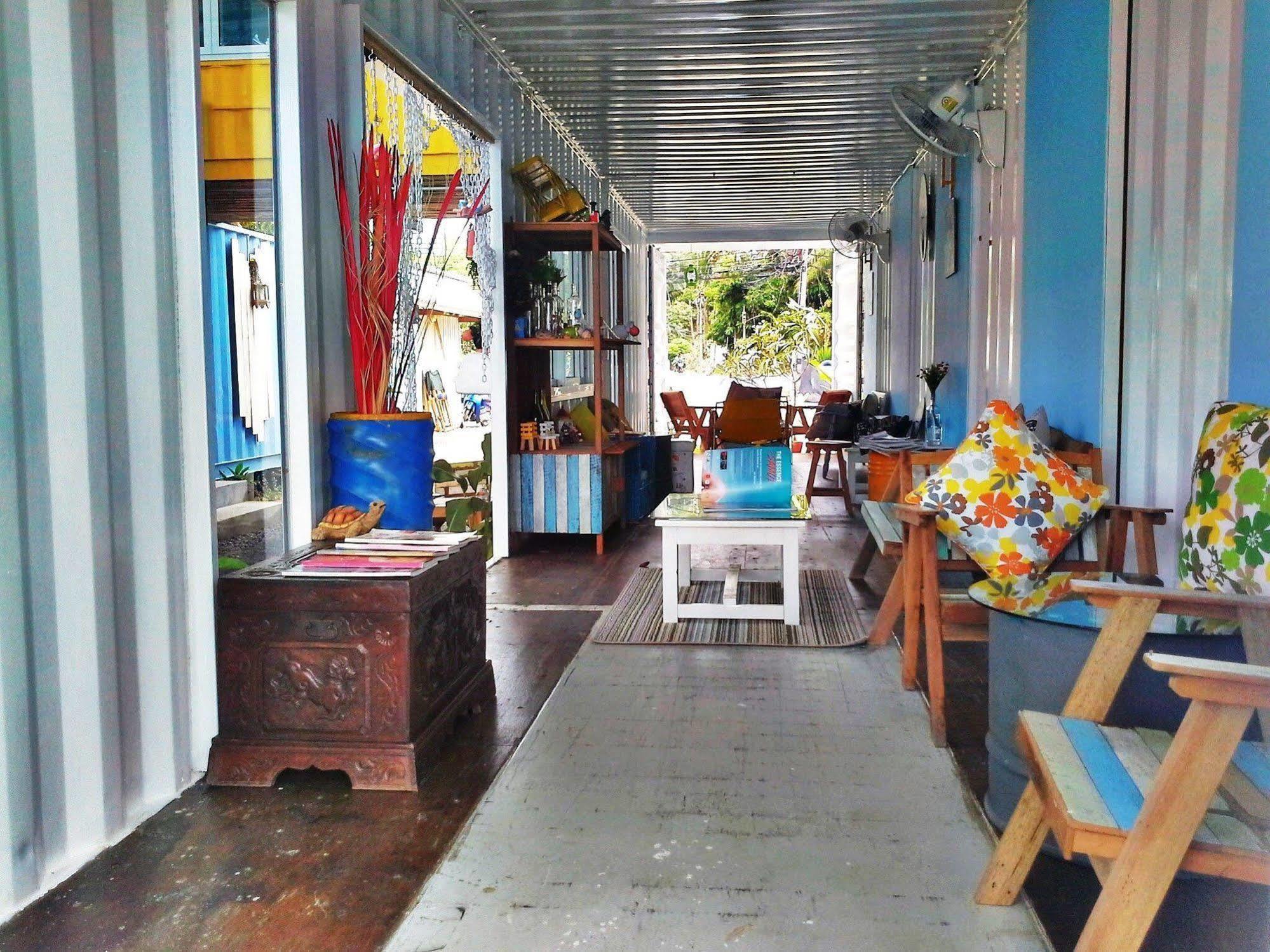 A Pousada Think & Retro Cafe Lipa Noi Samui Exterior foto
